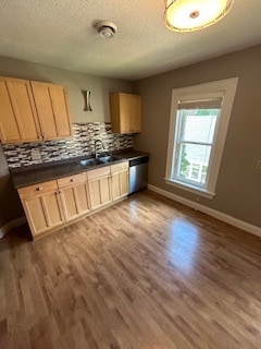 Building Photo - 429 Belgrade Ave