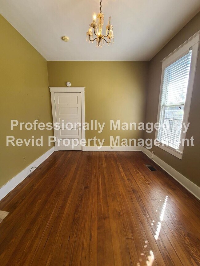 Building Photo - 288 N McLean Blvd