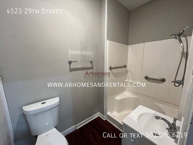 Building Photo - 4523 W 29th St