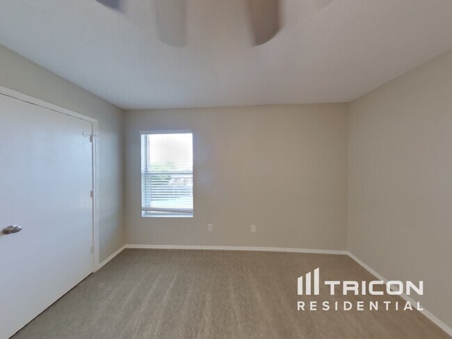 Building Photo - 508 Oriel Cir