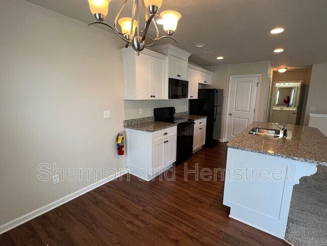 Building Photo - 606 Joiner Cir