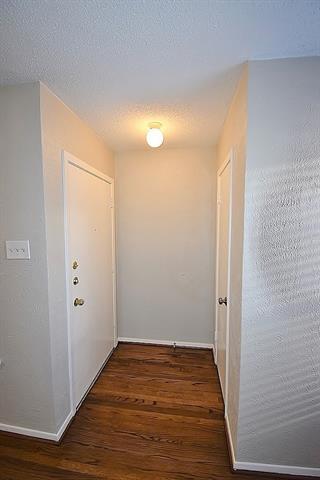 Building Photo - 10232 San Lorenzo Dr