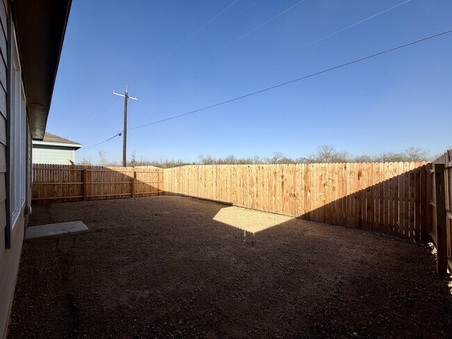 Building Photo - 14536 Azzurro Stone