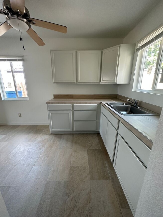 Building Photo - Nicely remodeled home