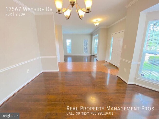 Building Photo - 17567 Wayside Dr