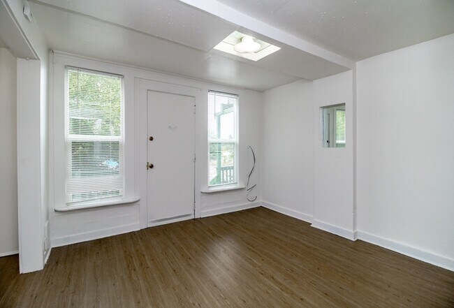 Building Photo - 14402 56th Ave S