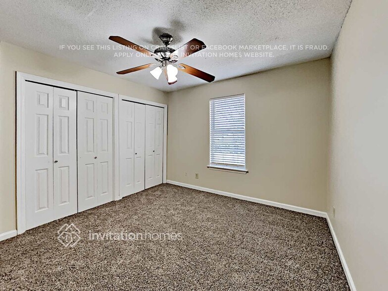 Building Photo - 3781 Westchase Dr