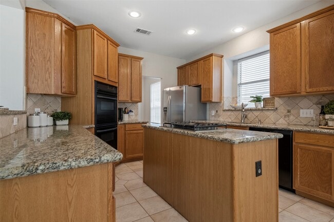 Building Photo - 35 N York Gate Ct