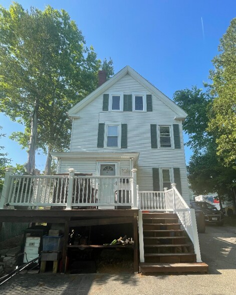 Building Photo - 2 Hough St