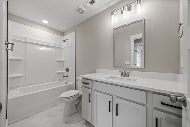 Building Photo - Sango Drive 3 Bedroom Condo For Rent!