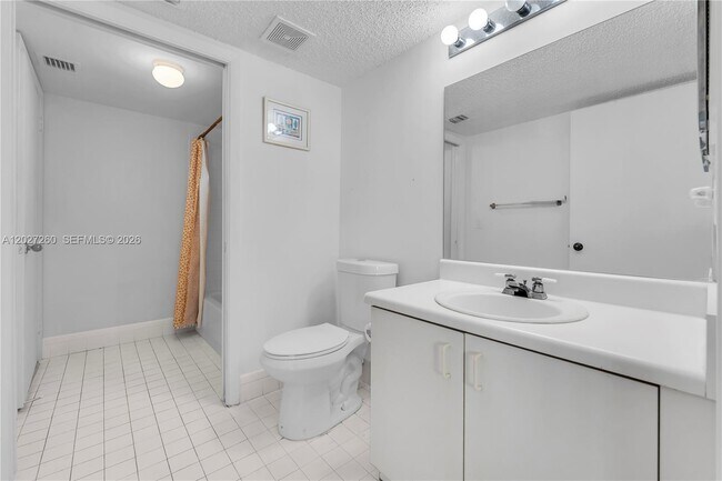 Building Photo - 9511 Weldon Cir