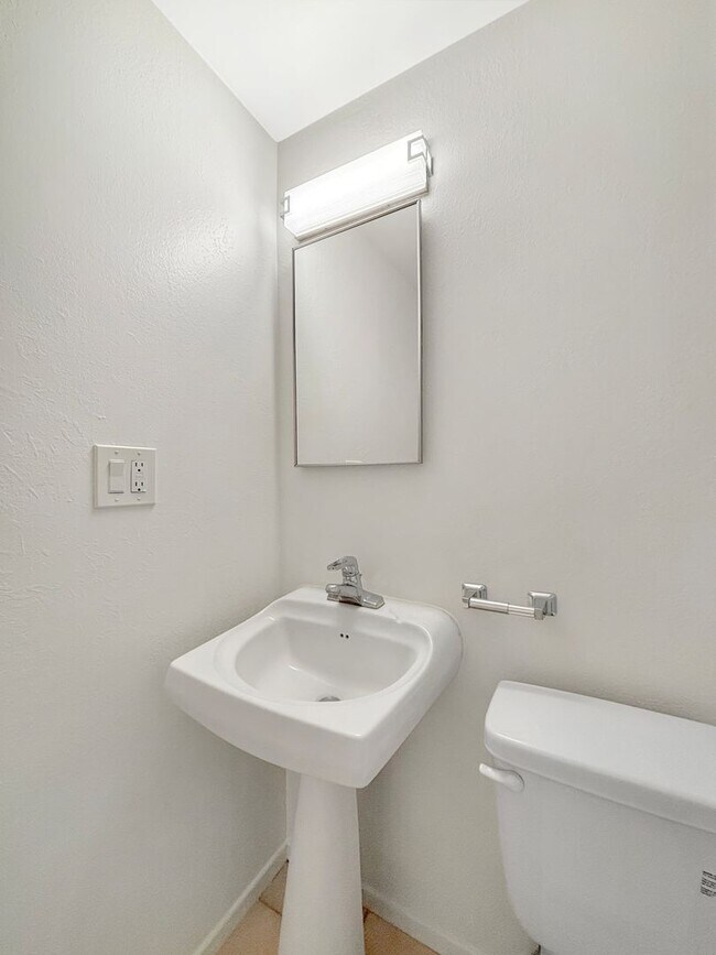 Building Photo - Charming 3BD/2BA House in Serra Mesa w/ W/...