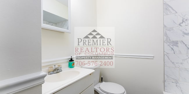 Building Photo - 4702 Harbin St