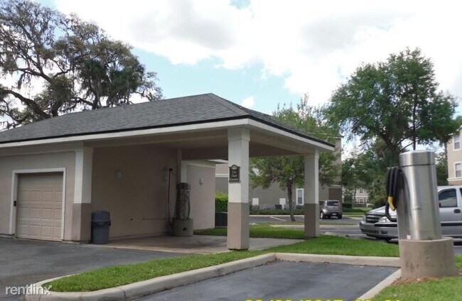 Building Photo - 2 br, 2 bath Condo - 940 Village Trl