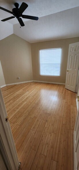 Building Photo - 503 Taskwood Dr