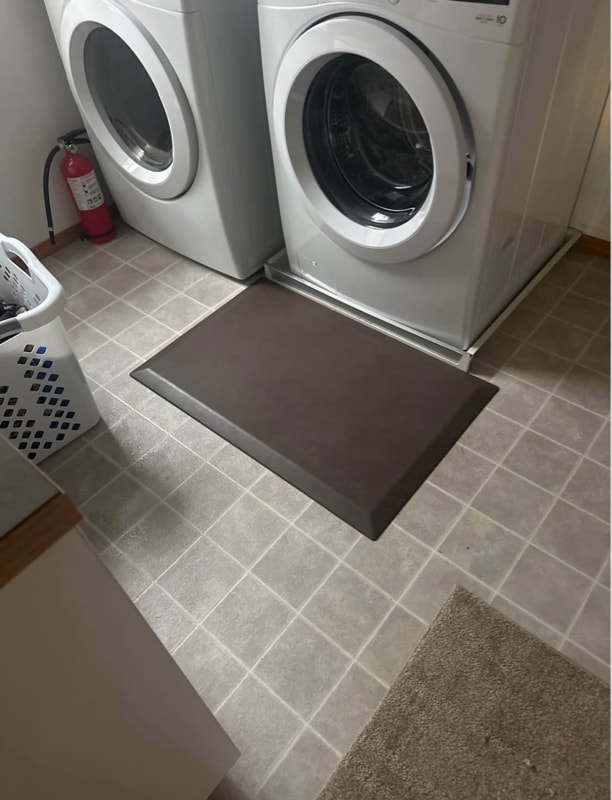 Building Photo - 1545 Capri Ct