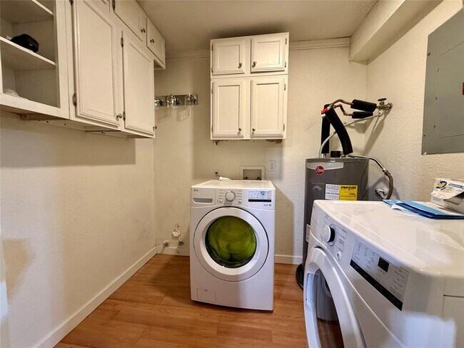 Building Photo - 21003 Boggy Ford Rd