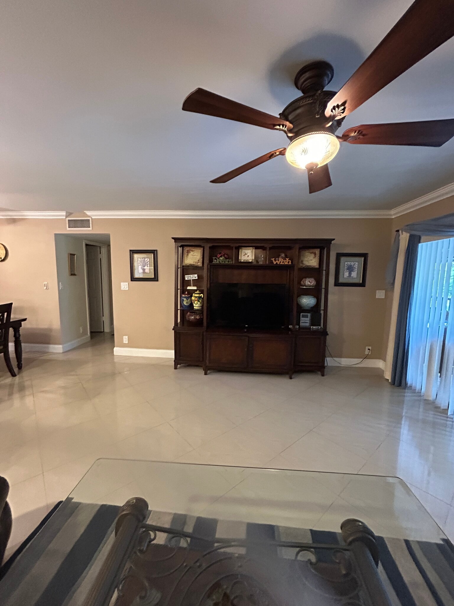 living room - 225 Deer Creek Blvd