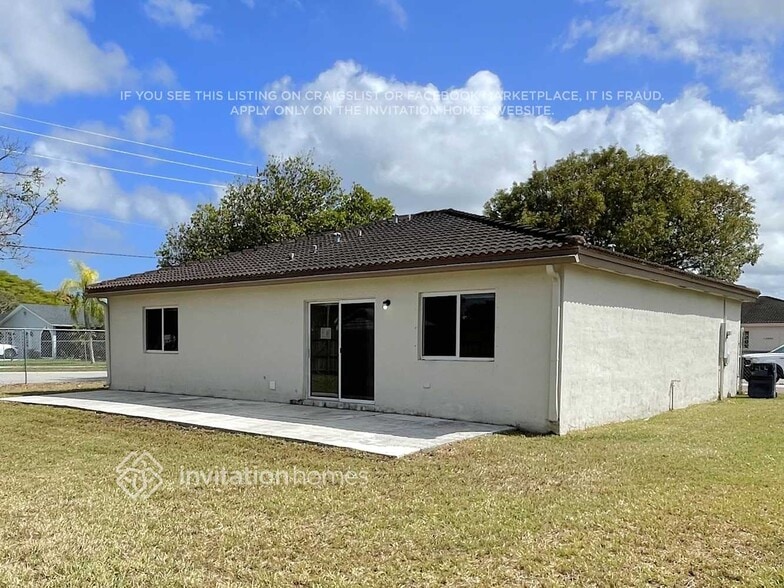 Building Photo - 13403 SW 261st Ln