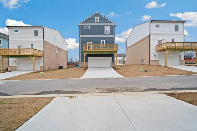 Building Photo - 2320 Whistler Wy NE