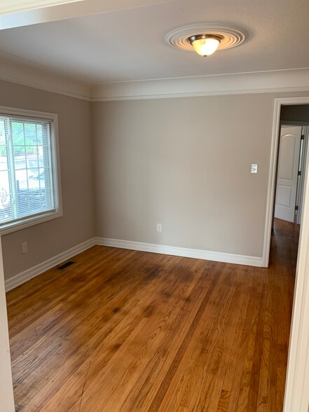 Dining Room - 6012 Whittier