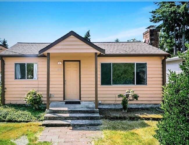 Building Photo - 20129 Dayton Ave N