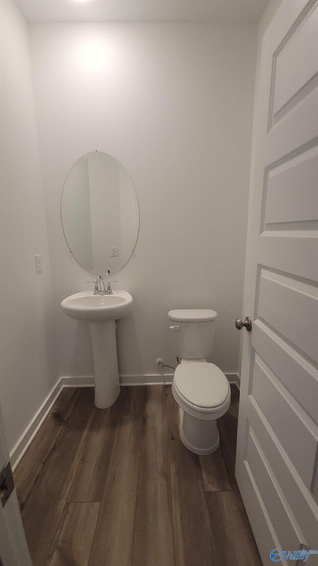 Building Photo - 7597 Discovery Pt Dr NW