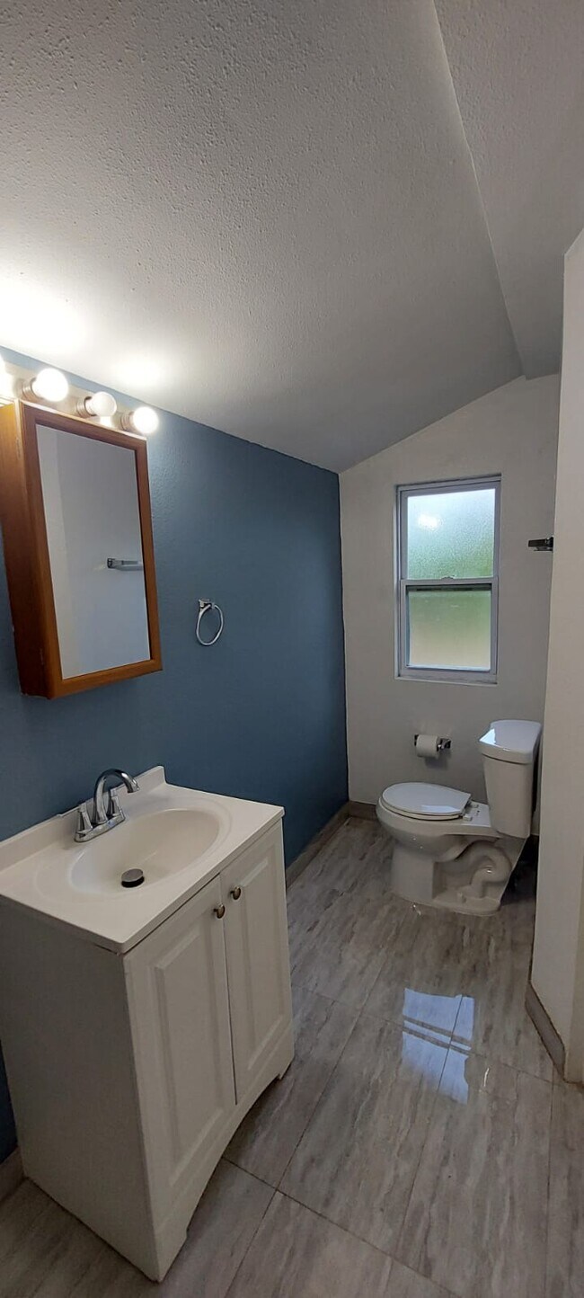 Building Photo - 12651 Tinley Rd