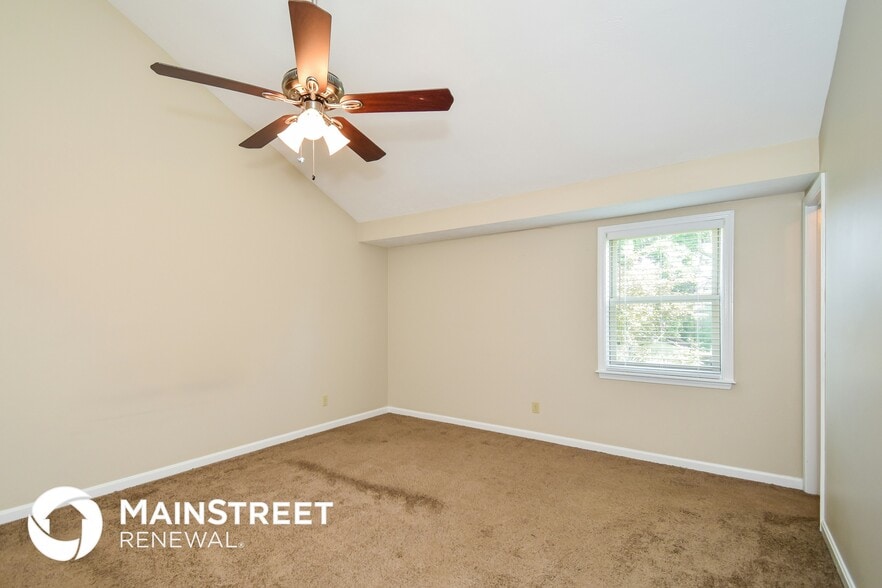 Building Photo - 846 N Pope Lick Rd