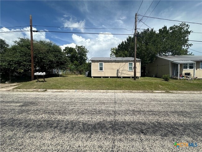 Building Photo - 810 S Cameron St