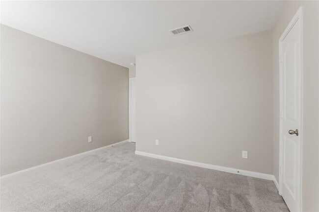 Building Photo - 25229 Dickens Dr