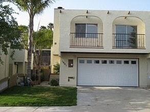 Building Photo - 1961 Moss Beach Ct