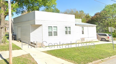 Building Photo - 1701 E Walnut St