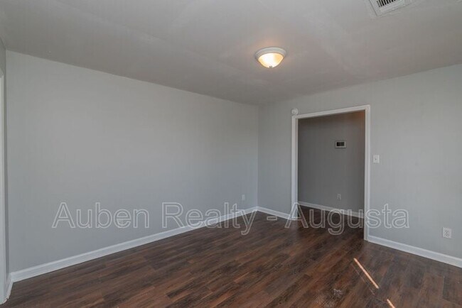 Building Photo - 3428 Monte Carlo Dr