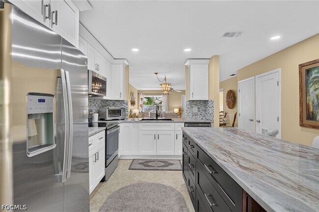 Building Photo - 8336 Charter Club Cir