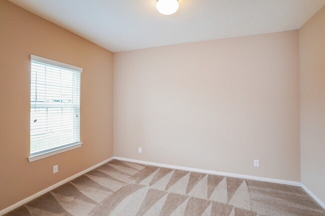 Building Photo - 3 Garden Ridge Ct