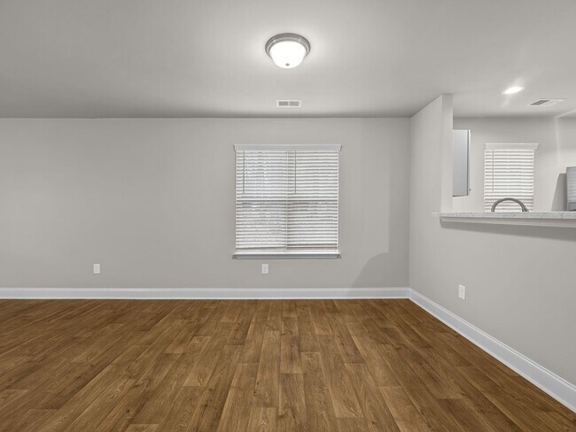 Building Photo - Charming two bedroom two and a half bathroom ready for you to call home!