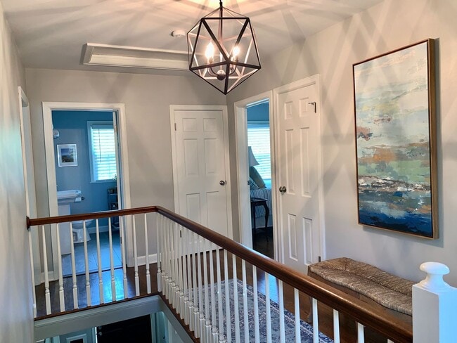 Building Photo - Fully remodeled Crown Heights BEAUTY!