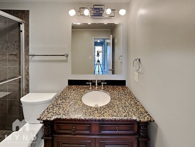 Building Photo - 7907 Red Lantern Rd