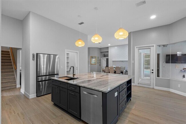 Building Photo - 16750 Ivy Lake Dr