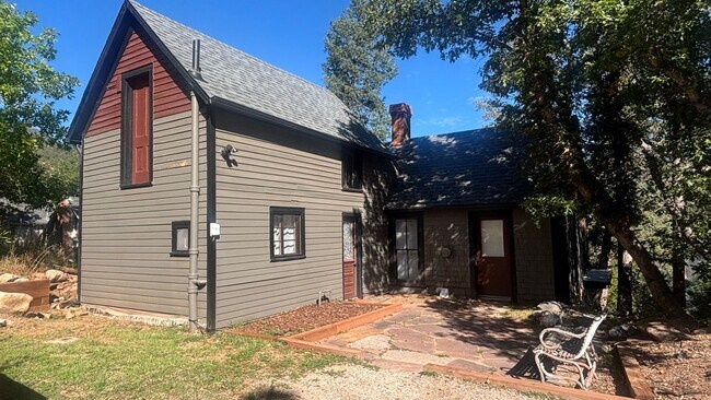 Primary Photo - 955 Osage Ave