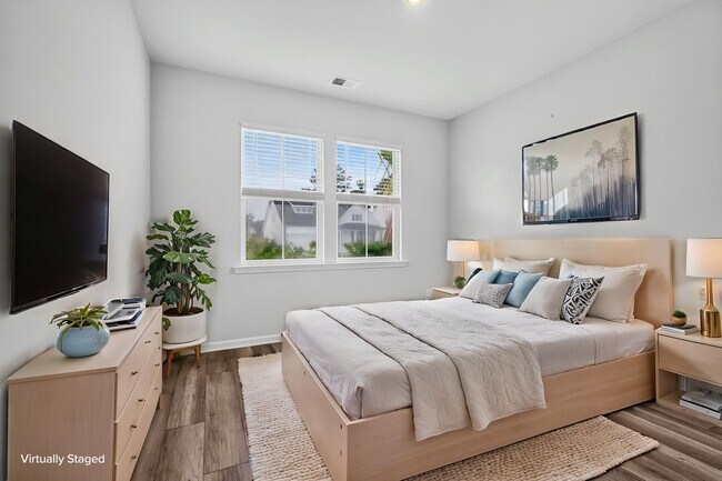 Building Photo - Modern Living in Summerville