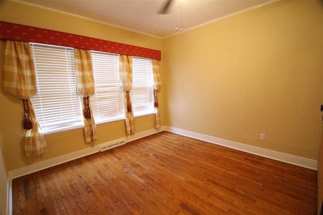 Building Photo - 1319 Peachtree St