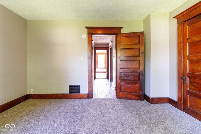 Building Photo - 1210 N Olney St
