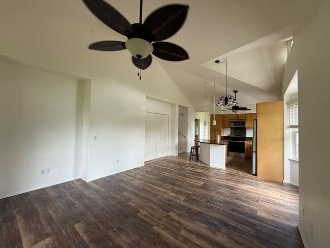 Building Photo - Regency at Huleia Lihue Two bedroom, two and a half bath, unfurnished corner unit Townhome.