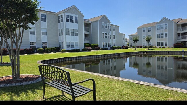 Building Photo - 8642 South Bridge Dr