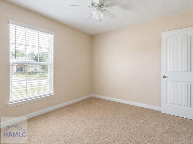 Building Photo - 1106 Creekside Cir