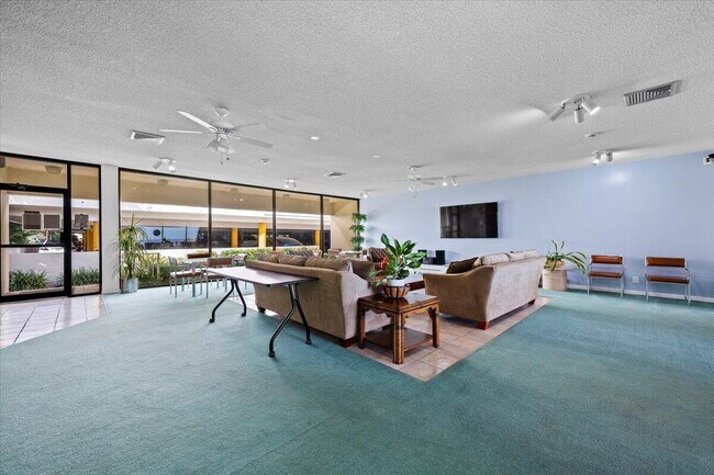 Building Photo - 3540 S Ocean Blvd