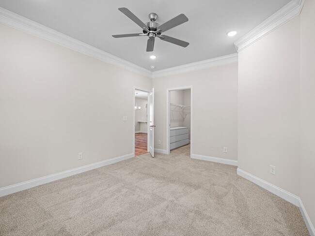Building Photo - Waverly Place