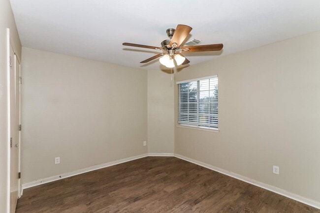 Building Photo - 11727 Standing Pine Ln